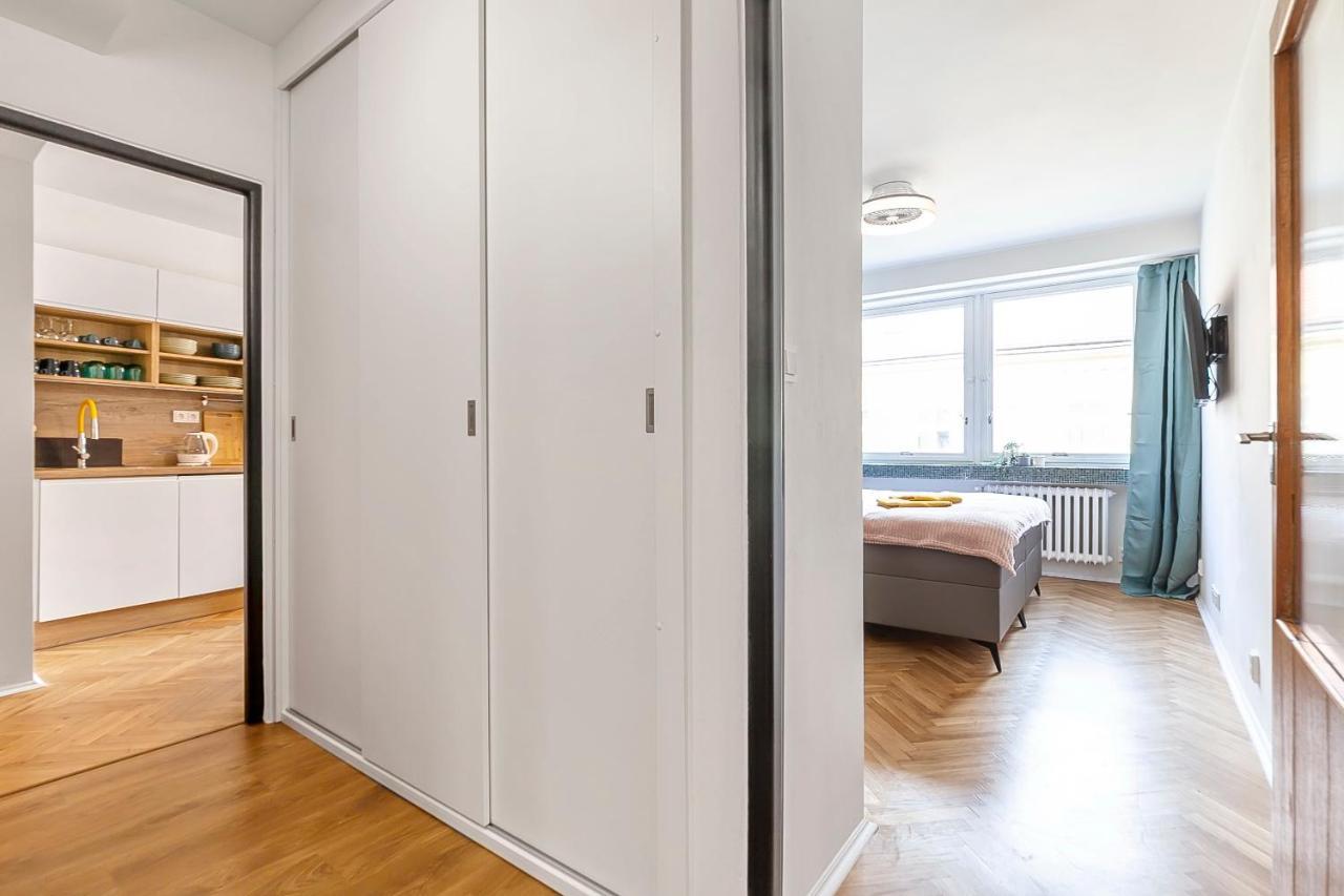 Apartamento Popular Location / Street View / 4 Ppl / Netflix Praga Exterior foto