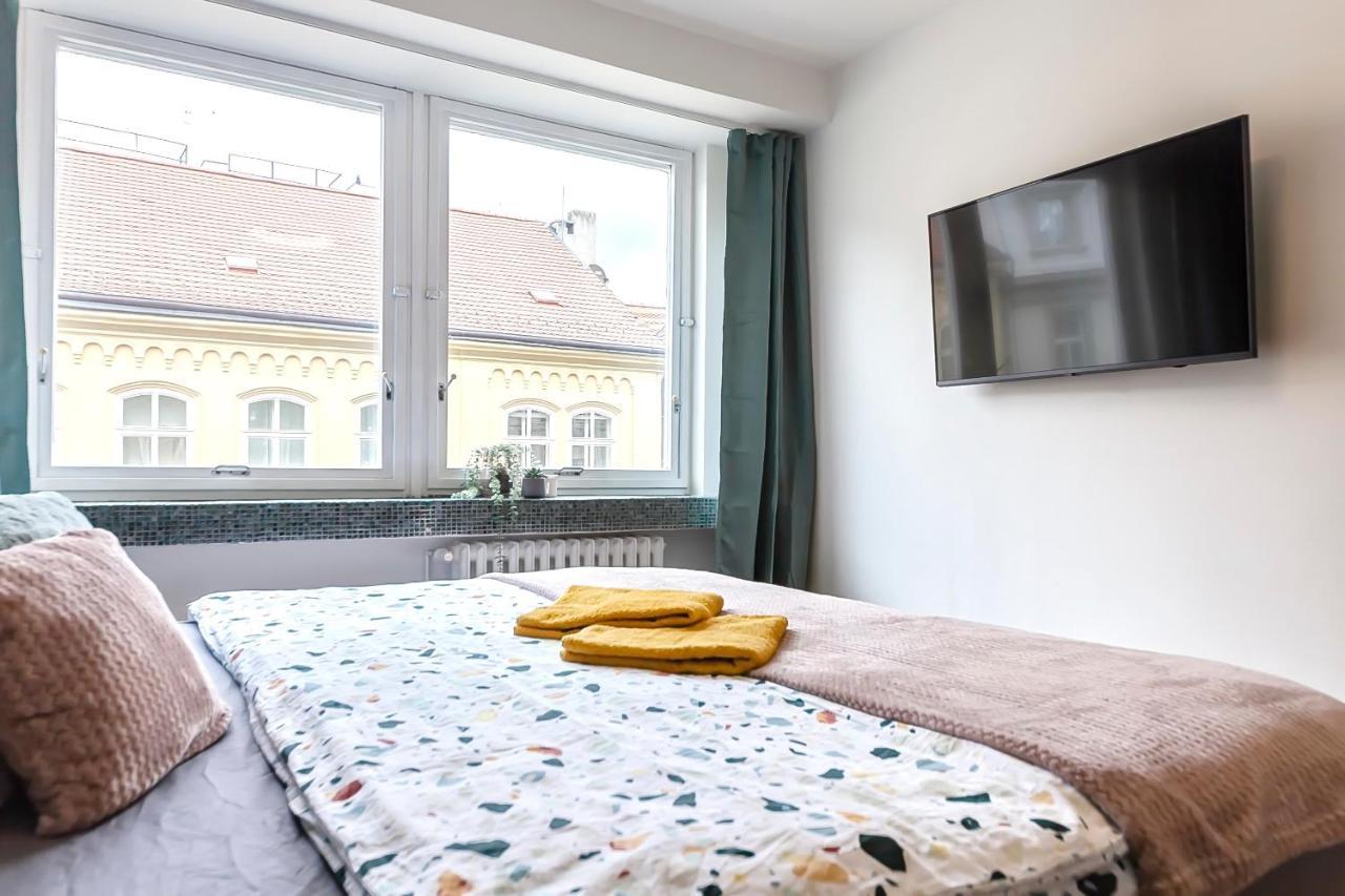 Apartamento Popular Location / Street View / 4 Ppl / Netflix Praga Exterior foto